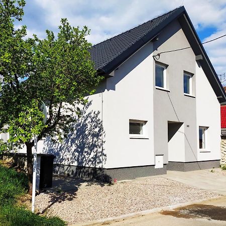 Vila pod Majákem Pritluky Exterior foto